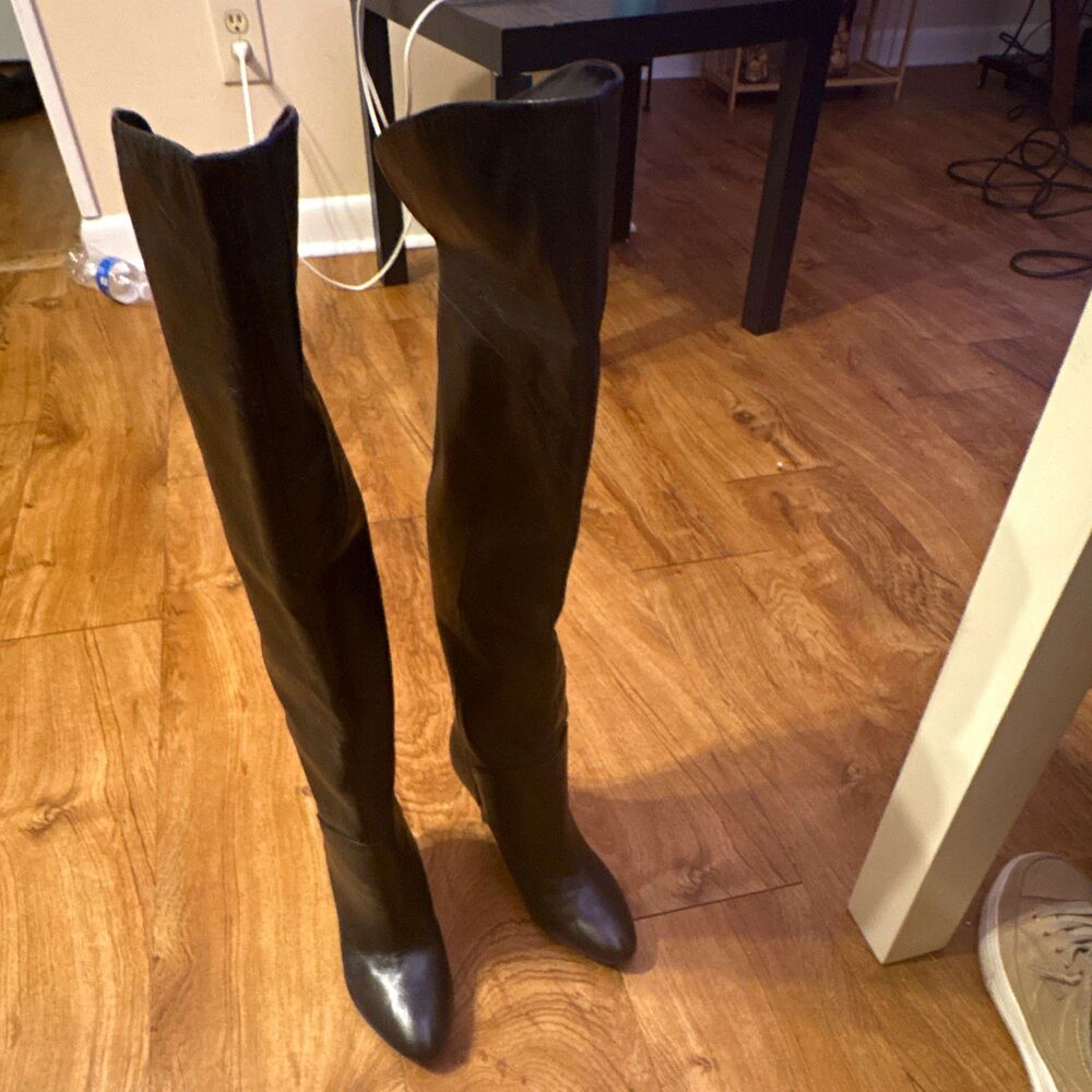 GUESS Women’s Black Leather Knee High Pointed Toe Cone Heel Boots Sz 6